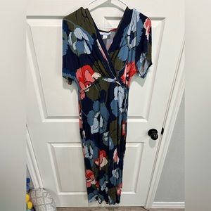 Maternity dress from Motherhood. Size small.